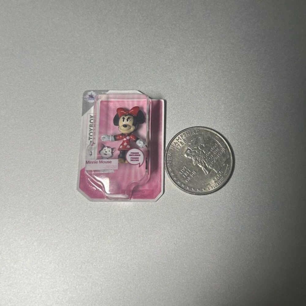 ZURU Mini Brands 5 Surprise Disney Store TOYBOX Minnie Mouse #028